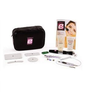 Black Facial Cleansing Kit